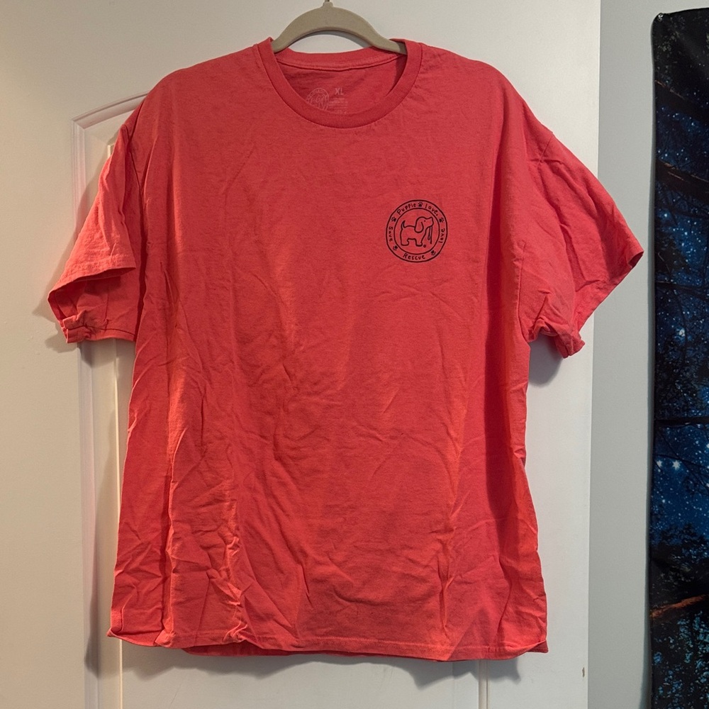 Women’s puppie love salmon-colored t-shirt